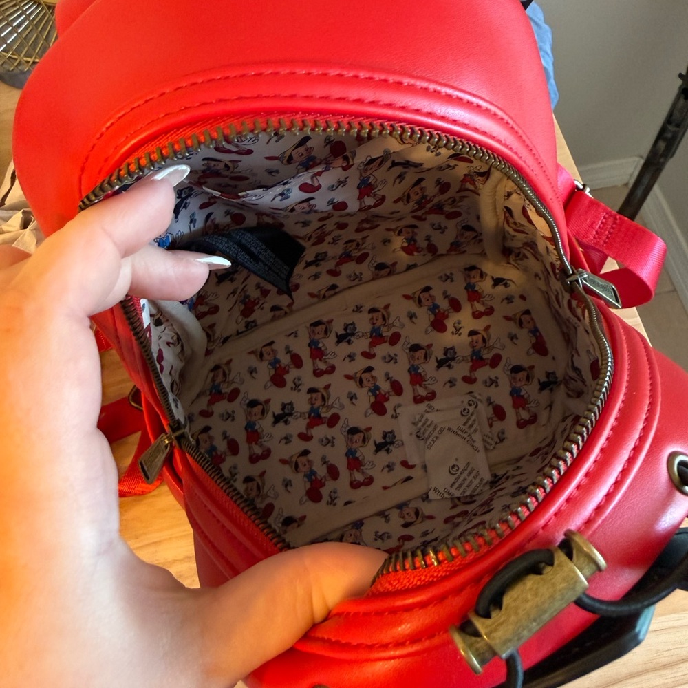 Disney Loungefly Pinocchio Backpack - Picture 7 of 9